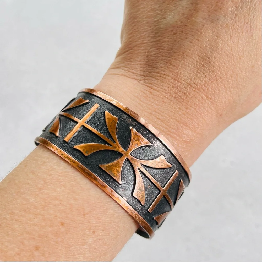 Bell Trading Post Copper Native American Tribal Cuff Bracelet - Picture 9 of 10